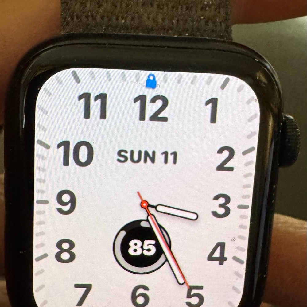 Apple Smartwatch with Black Band + metal band (with sizer tool) Men’s